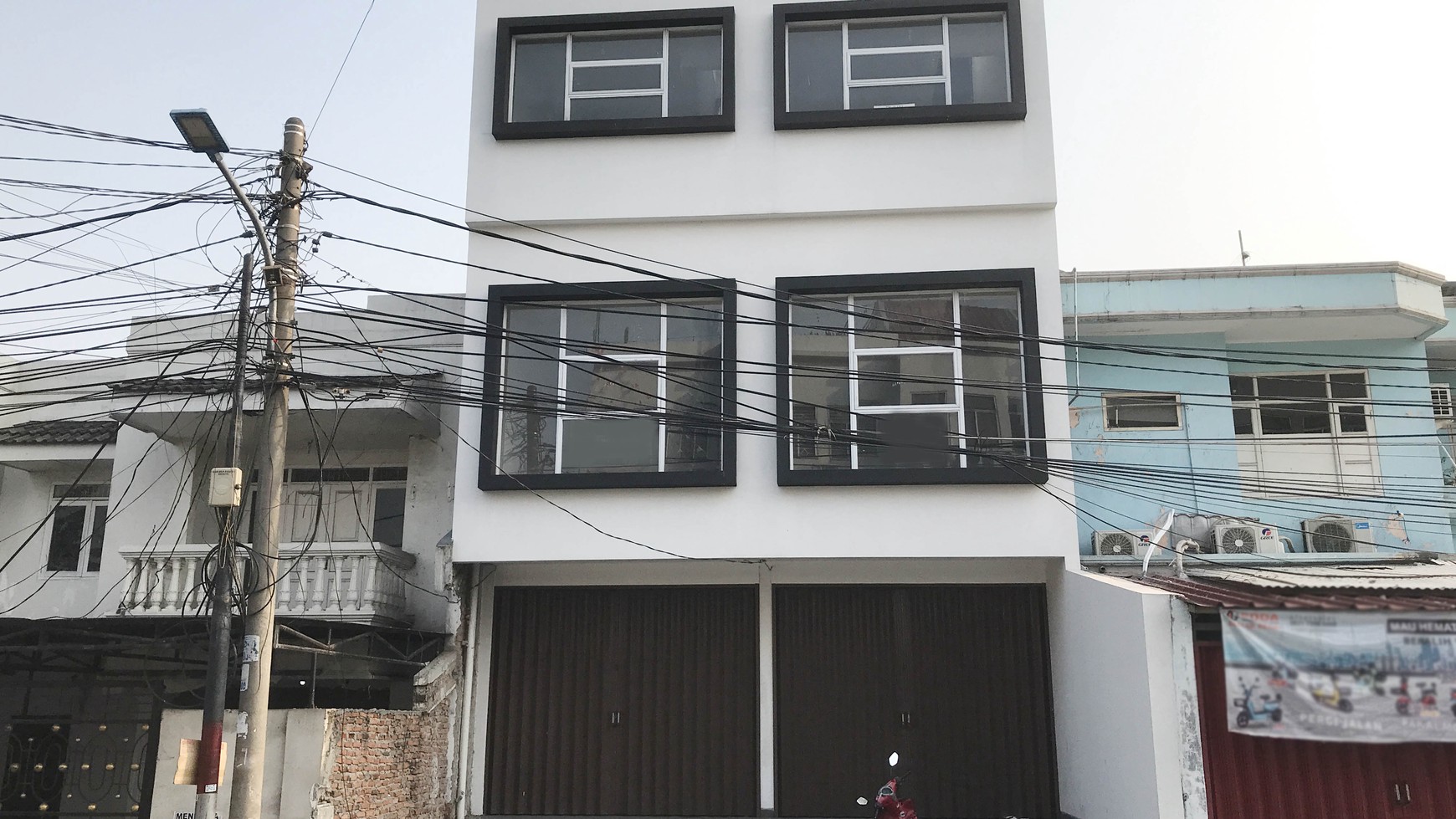 Ruko 2 Unit, Gg Macan Taman Ratu Indah, Duri Kepa, Kebon Jeruk, Luas @3,5x18m2