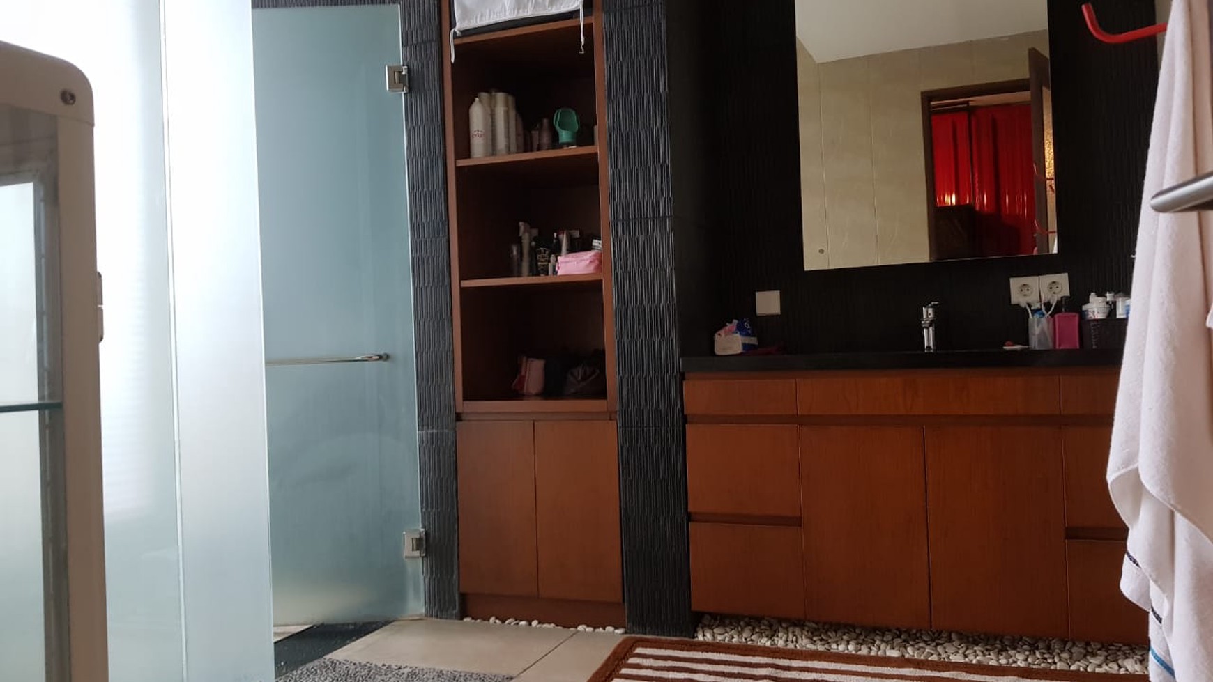 Rumah Siap Huni, Ceiling Tinggi dan Hunian Nyaman @Taman Puri Bintaro