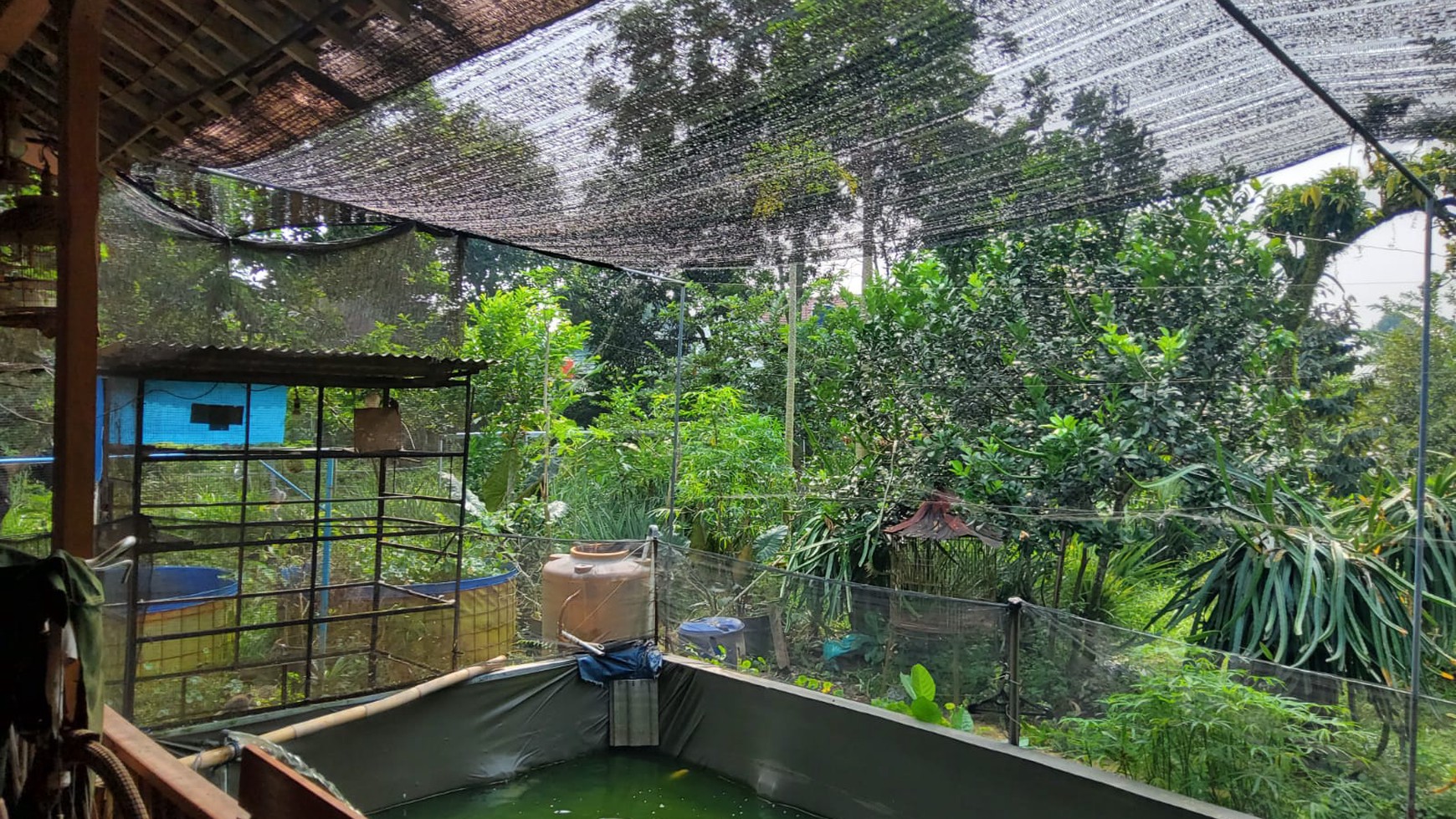 Rumah dan Tanah Lokasi Strategis Cocok untuk Perumahan - Cluster di Sawangan - Pondok Cabe  Depok