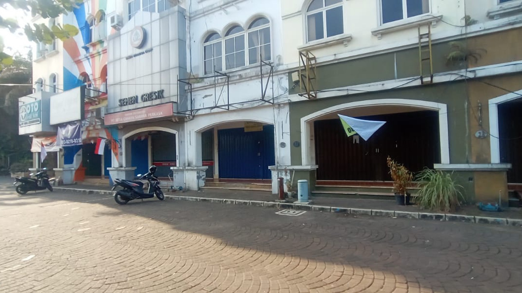 Ruko 3 Lantai Tempat Strategis Casa Grande Yogyakarta 