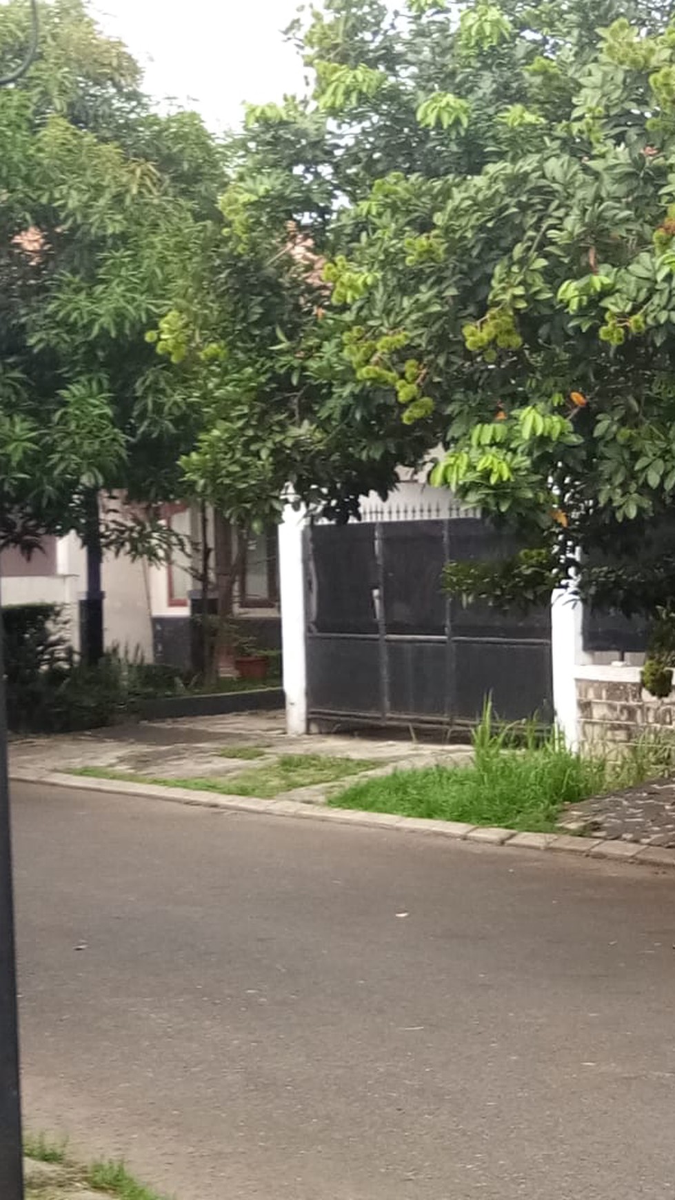 DI JUAL RUMAH RAFLLES HILLS