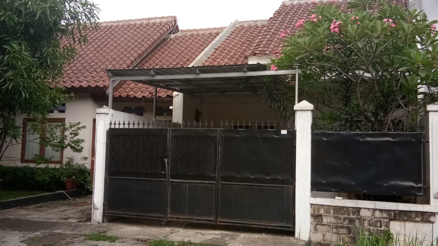 DI JUAL RUMAH RAFLLES HILLS