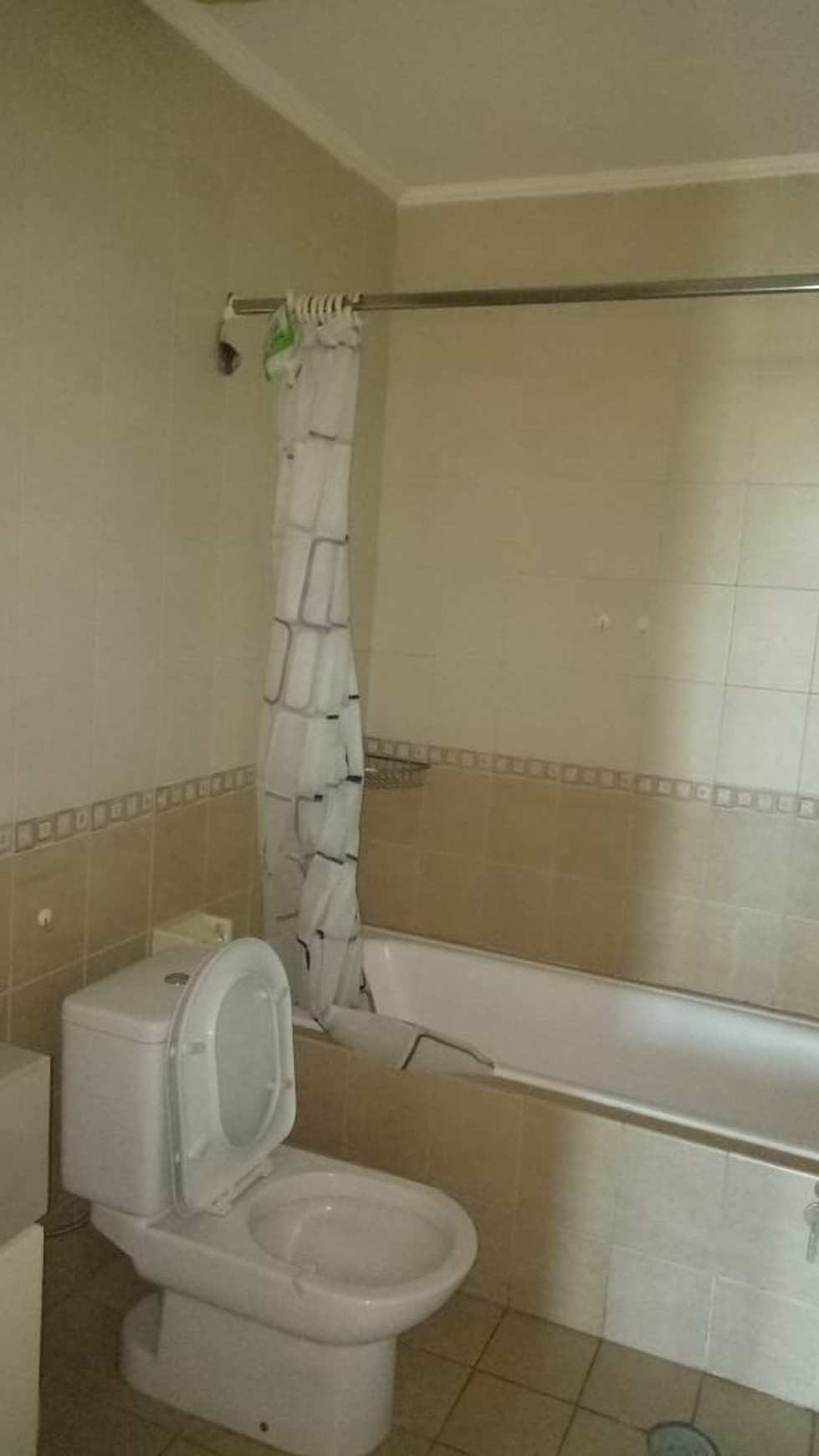 Apartemen (2Unit) Hampton Park Cilandak, Full Furnished Dekat JIS.