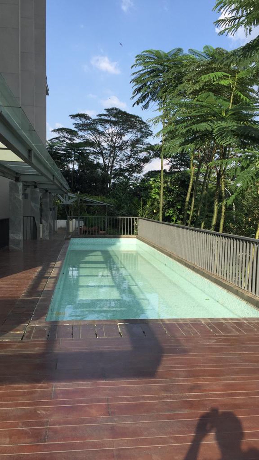 Apartemen (Lexington)  Jl Deplu Raya Bintaro, Akses Gate Tol JORR