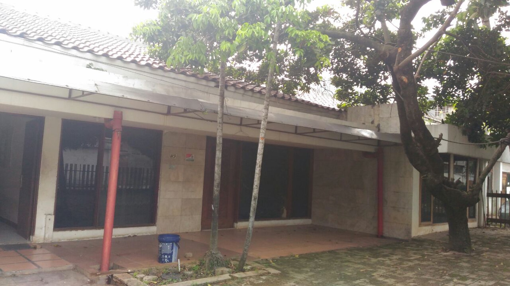 Rumah Tua Harga Tanah Saja di Jl. S Parman