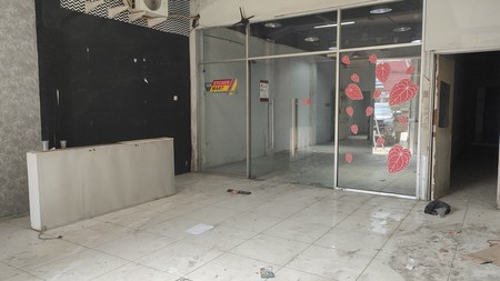 Ruko Sangat Luas dan Siap Pakai di Jakarta Pusat
