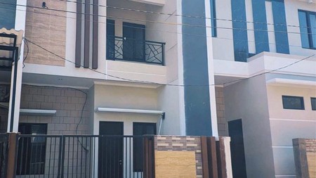 Rumah 2lt Baru Siap Huni Dekat Ubaya di Rungkut Asri Utara Surabaya