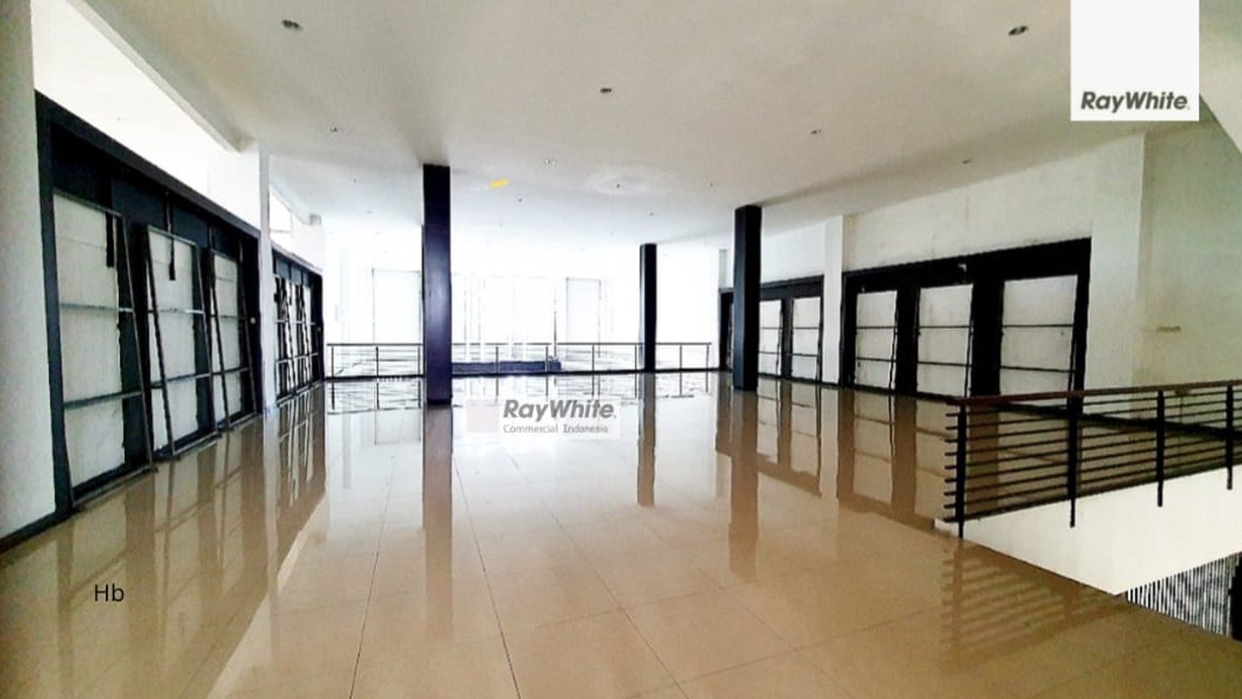 Dijual cepat  Mini Building 2,5 lantai siap pakai di pinggir jalan Raya Serpong, Tangerang.