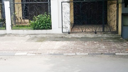 Rumah Siap Huni, Nyaman, dan Strategis @Camar, Bintaro Jaya Sektor 3