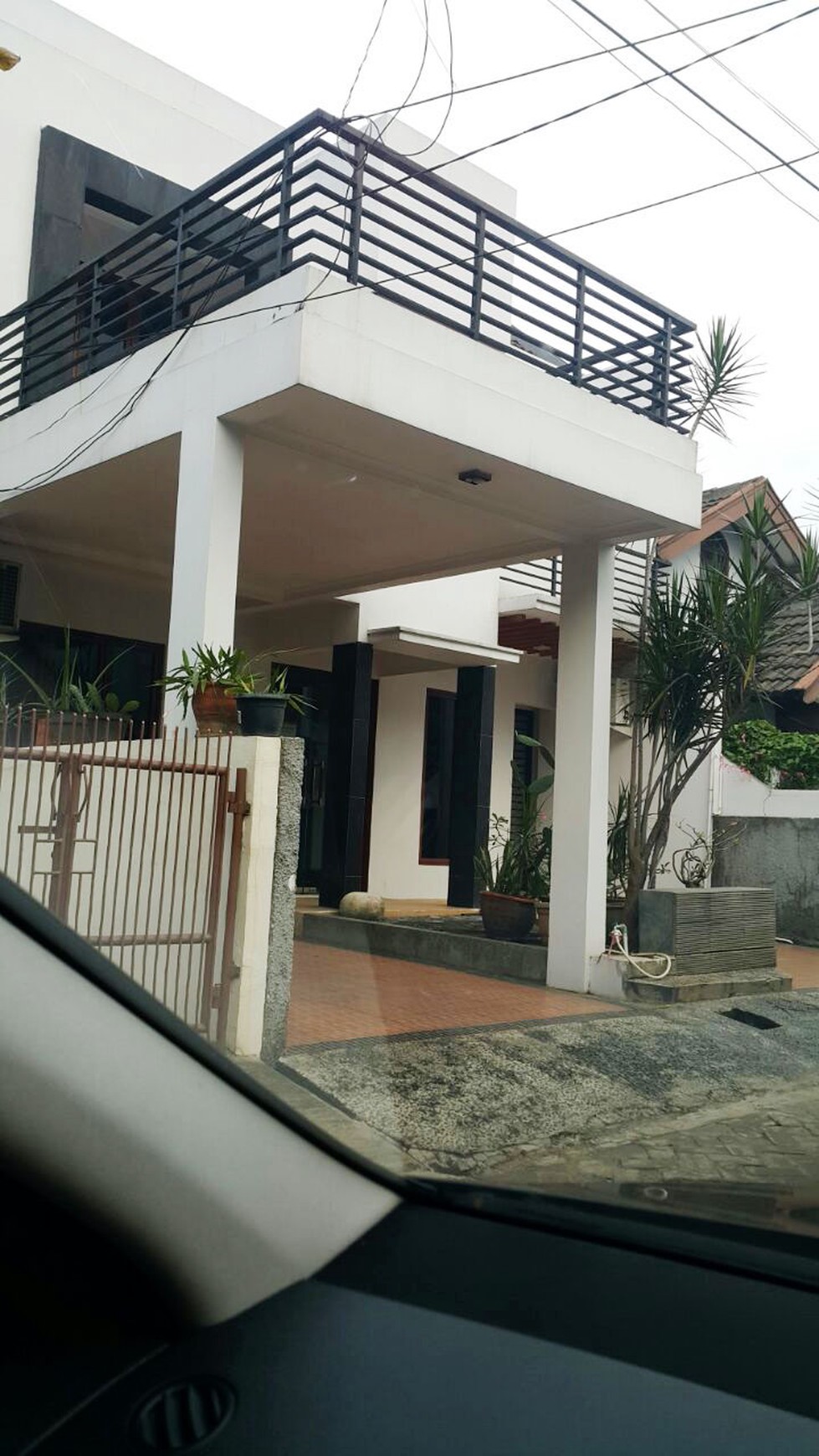 Rumah asri dijual nyaman, aman, siap huni Di @Cucur Barat, daerah Bintaro, Tangsel