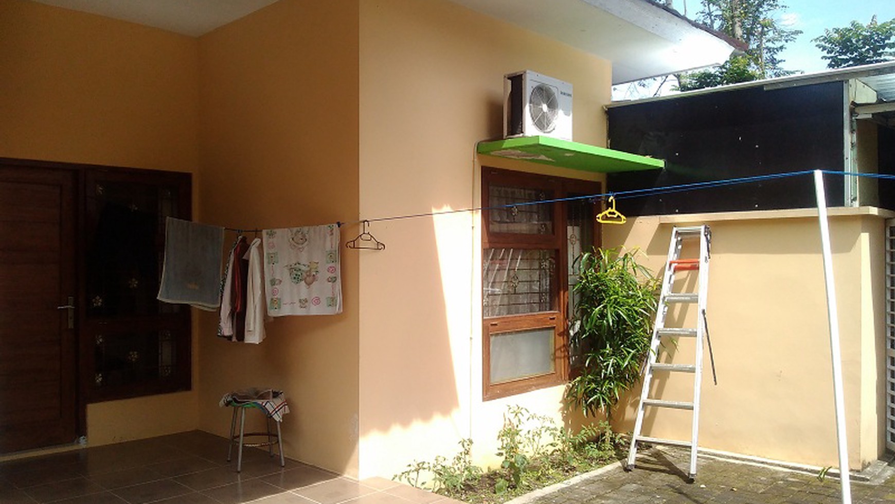 Tanah Luas Bonus Rumah Bagus Diatasnya, Corongan, Maguwoharjo