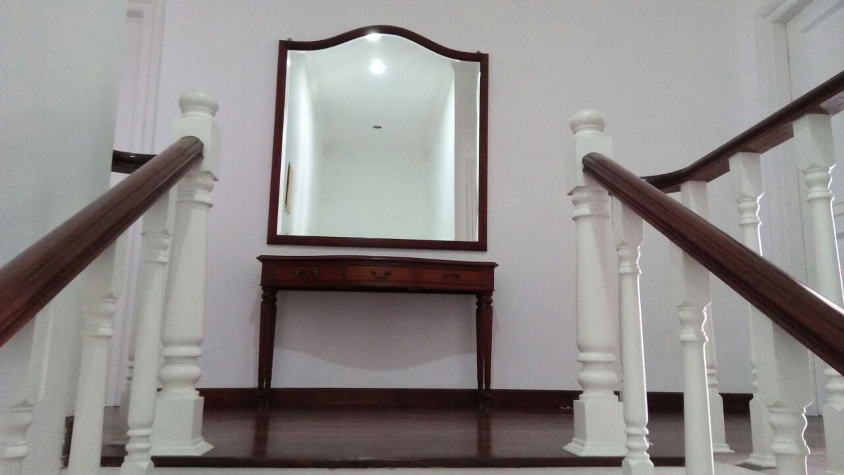 Rumah Lux Di Jl Kesehatan Bintaro Akses Gatte Toll Veteran-JORR-Bandara