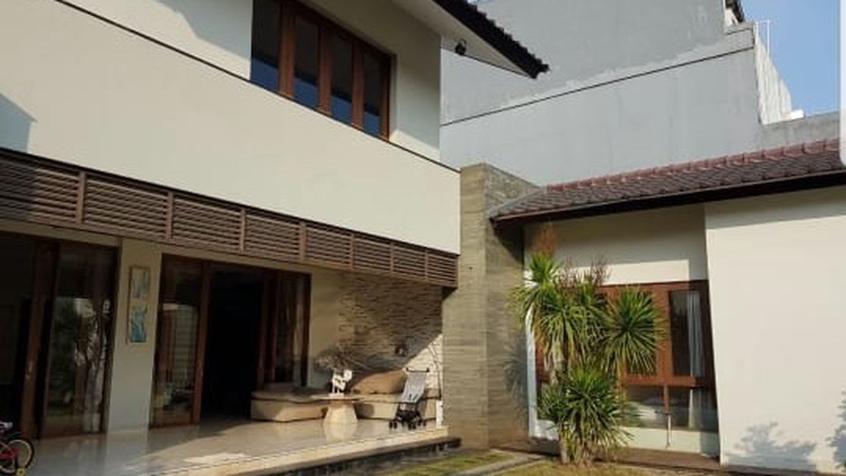 RUMAH DEKAT KE TB SIMATUPANG (AMPERA) DIJUAL CEPAT