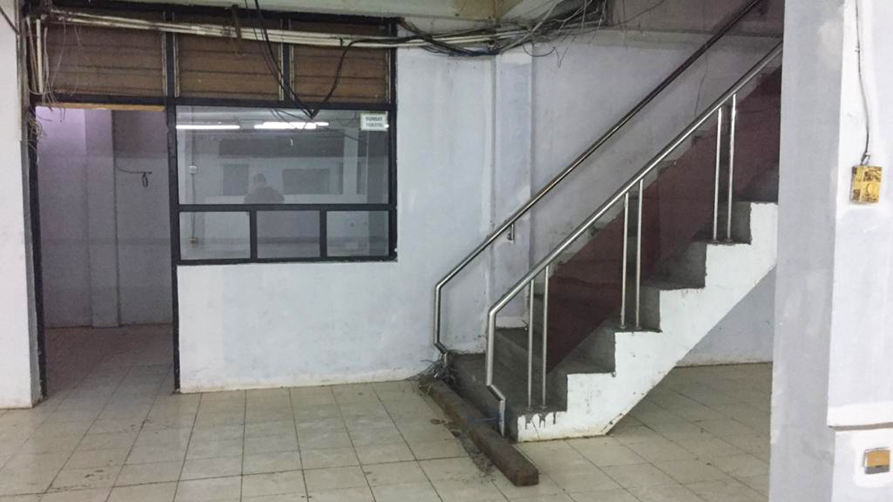 DIJUAL tanah bangunan di Jalan Tiong - Karet Kuningan - Setiabudi - Jakarta Selatan