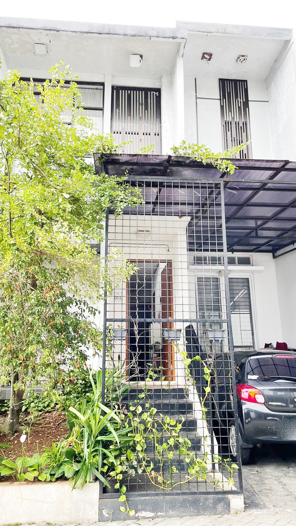 Dijual SEGERA  Rumah Bagus Di Perum Belle Legend, Ciputat, Tangerang Selatan