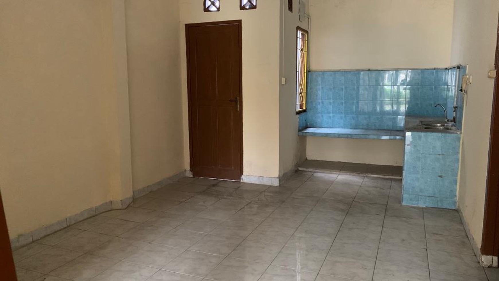 Dijual  cepat rumah di Villa Gardena-1 Maskrebet