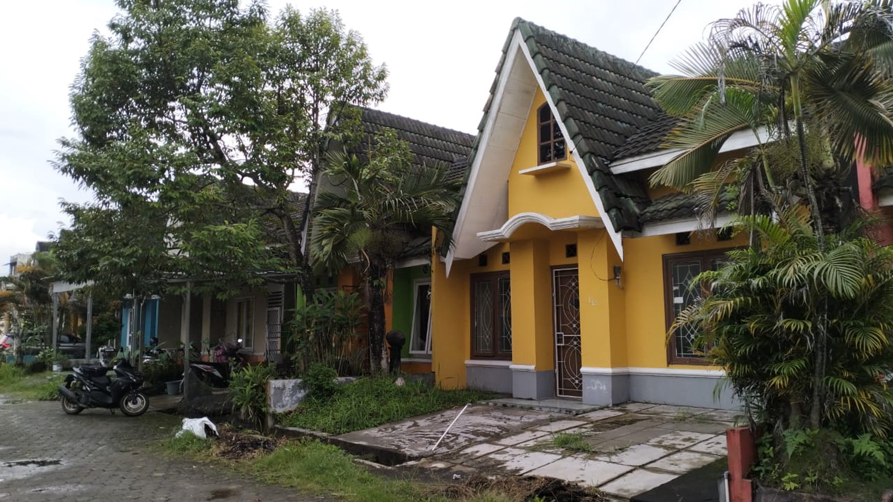 Dijual  cepat rumah di Villa Gardena-1 Maskrebet