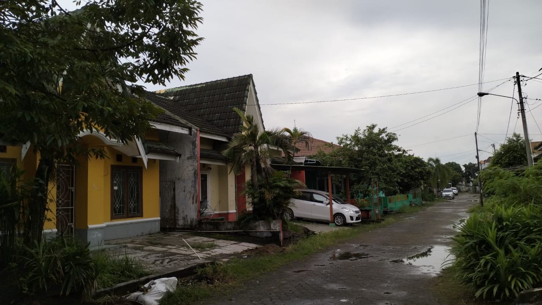 Dijual  cepat rumah di Villa Gardena-1 Maskrebet