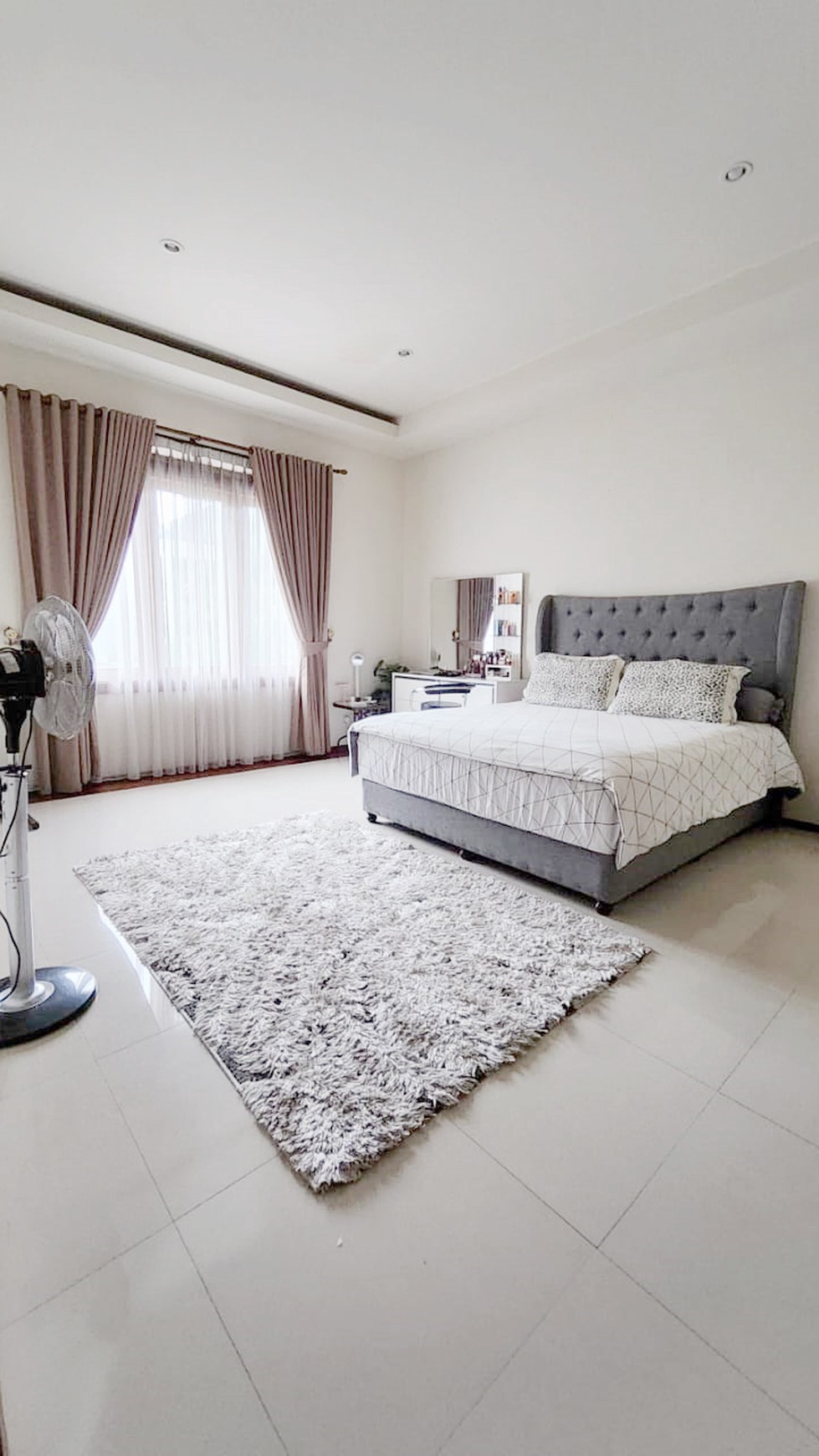 Rumah Bagus di Kebayoran Essence Bintaro Jaya Sektor 7