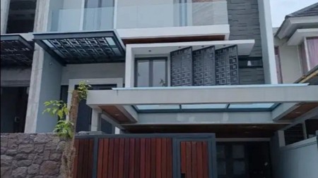 Rumah Taman Puspa Raya Citraland New Baru SPESIAL Garasi Carport 4 Mobil