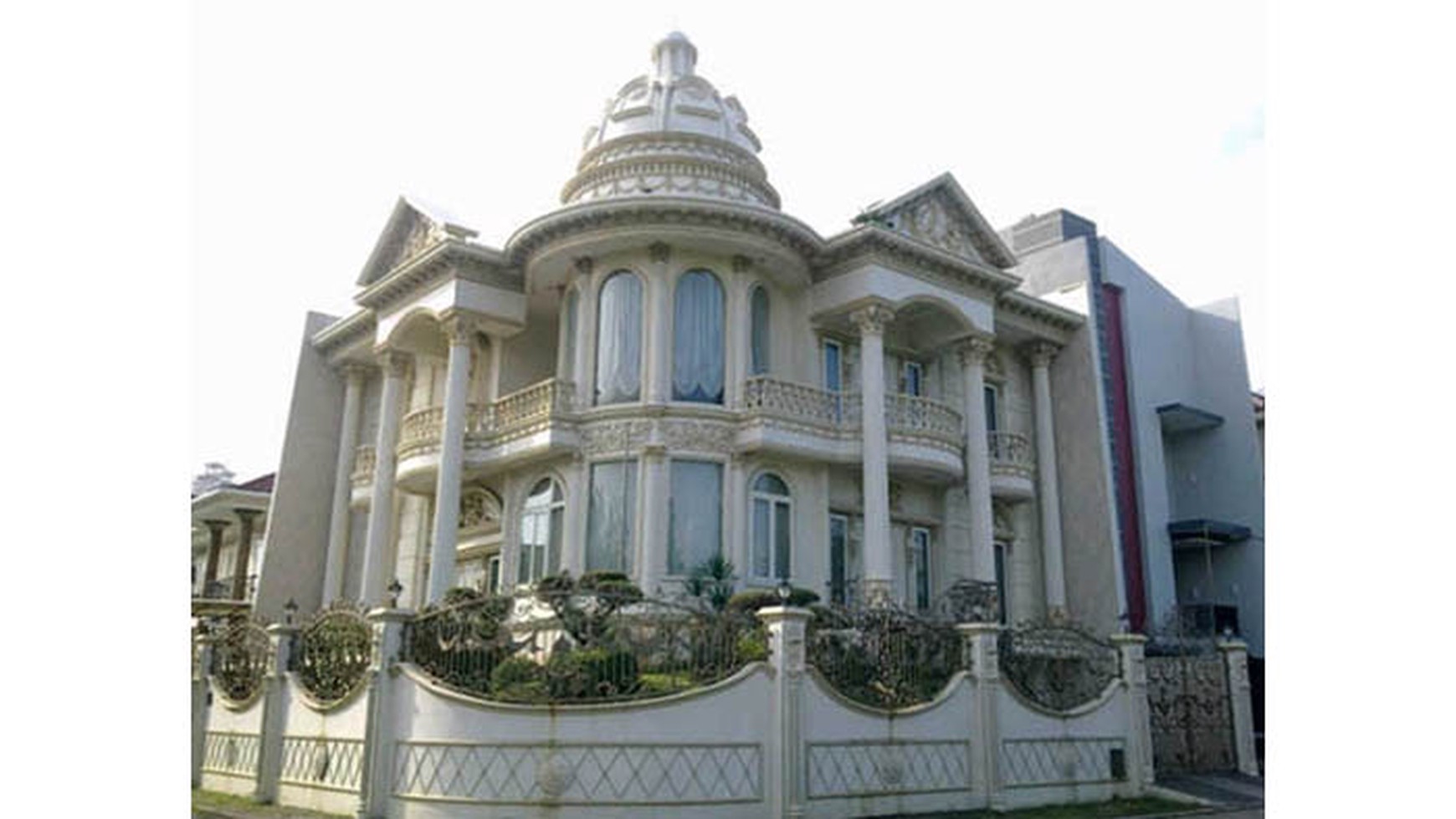 Rumah Villa Gading Indah, Kelapa Gading Luas 407m2