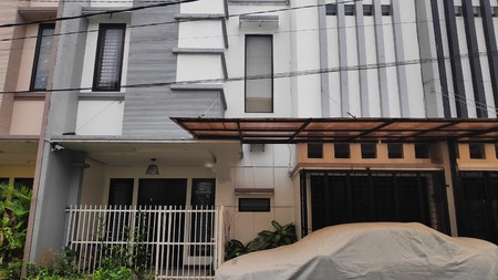 Rumah siap huni di Pejaten Jakarta 