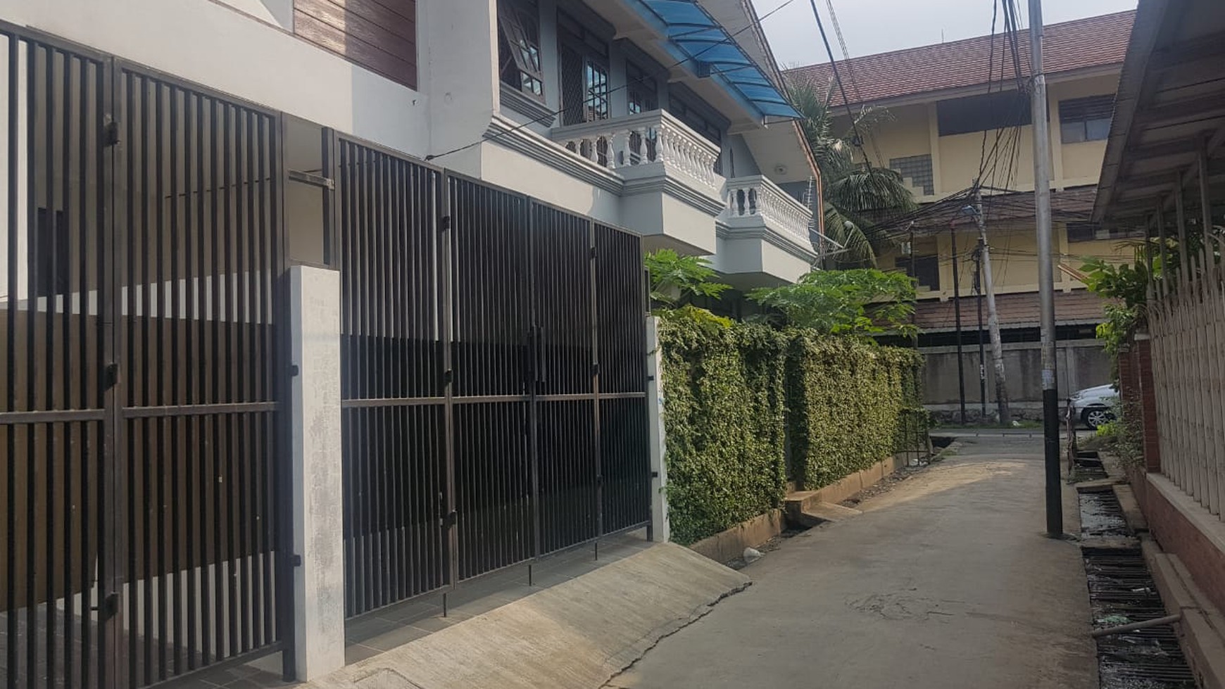 Dijual Rumah 3 lantai di Jl. Mangga 10, Green ville, Duri Kepa, Jakarta Barat