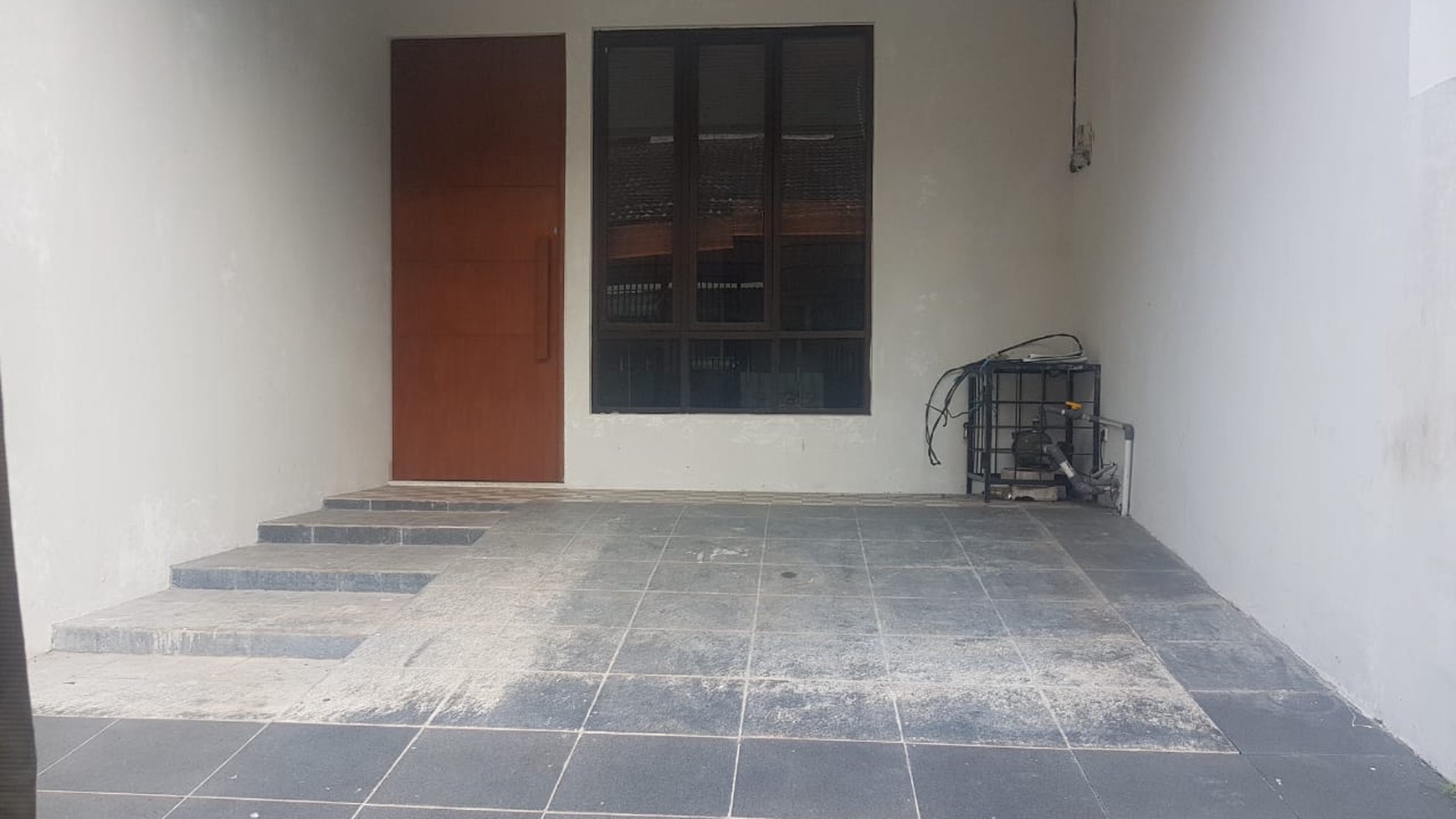 Dijual Rumah 3 lantai di Jl. Mangga 10, Green ville, Duri Kepa, Jakarta Barat