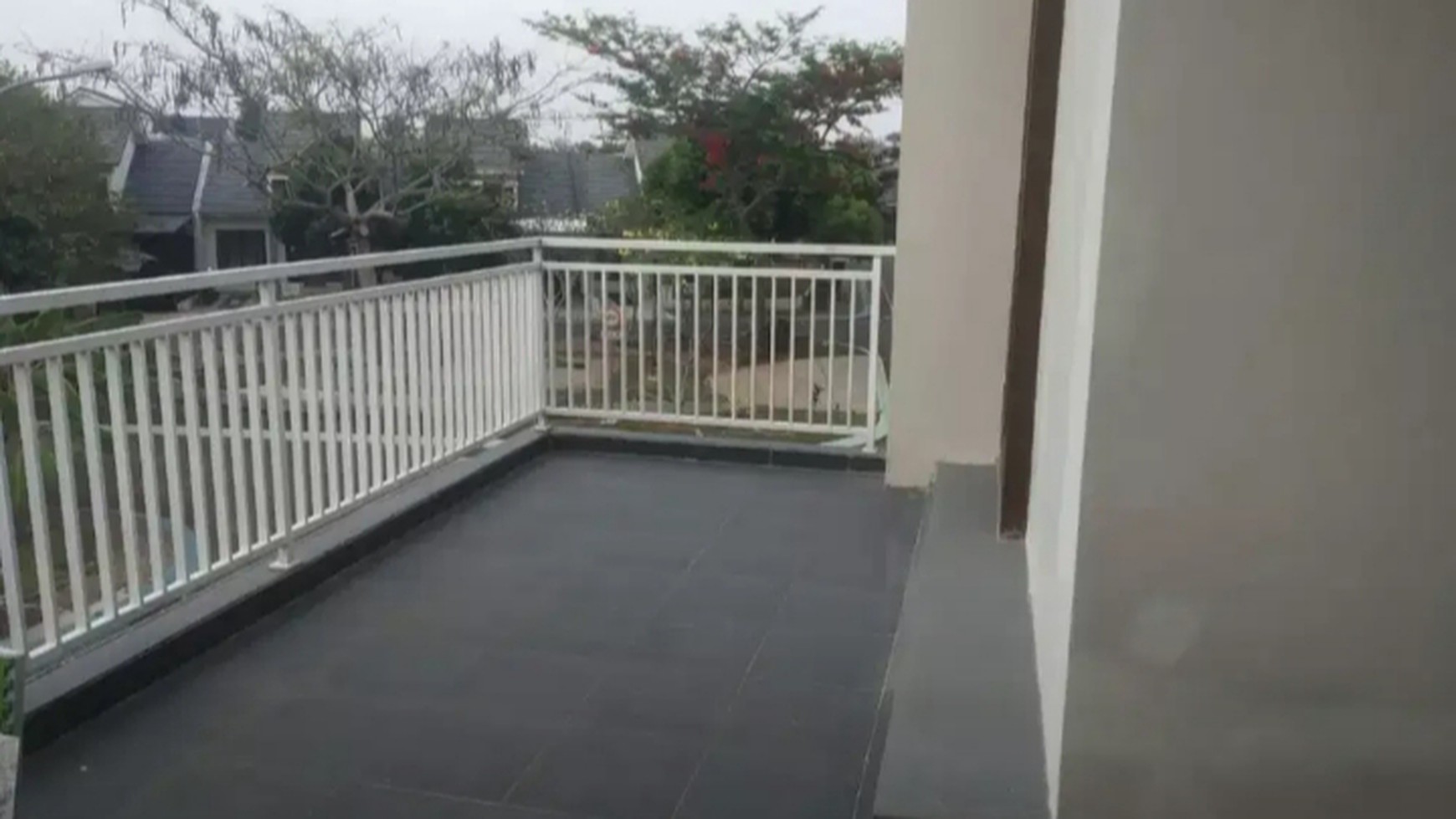 Rumah siap huni,lokasi oke  di Graha Bintaro. 