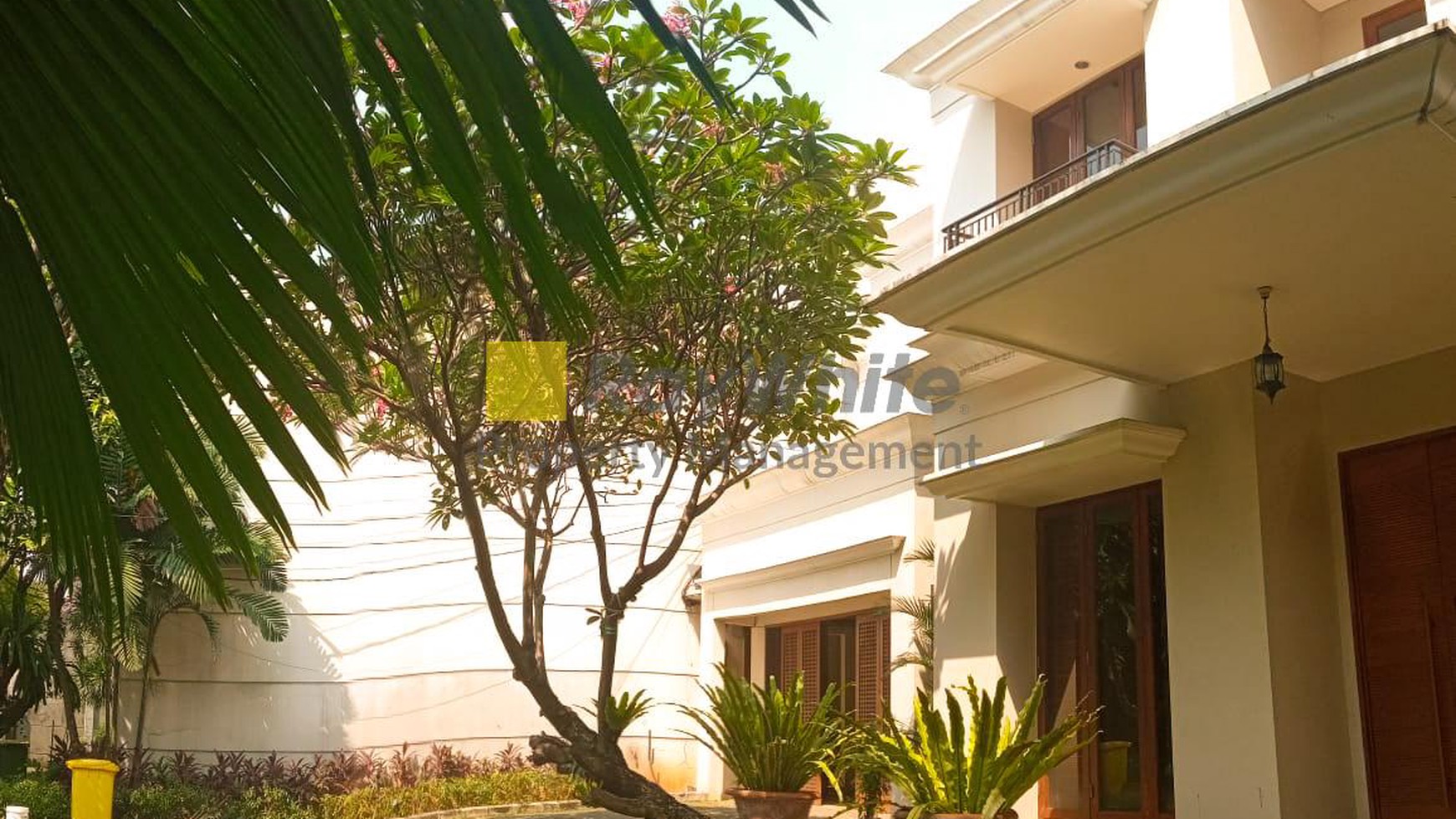 Luxury and Cozy House in Quite Area With big Garden @ Cilandak, South Jakarta