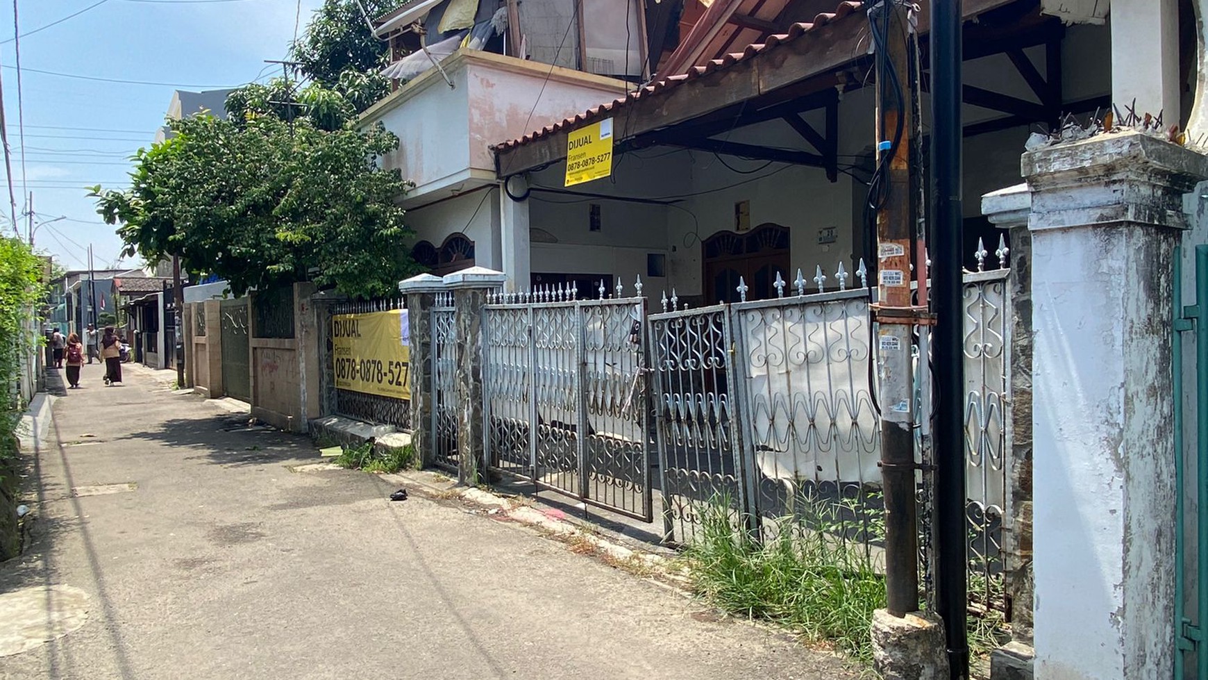 Dijual Rumah 1,5 Lantai di Jl. Semeru Gg. II, Grogol, Jakarta Barat