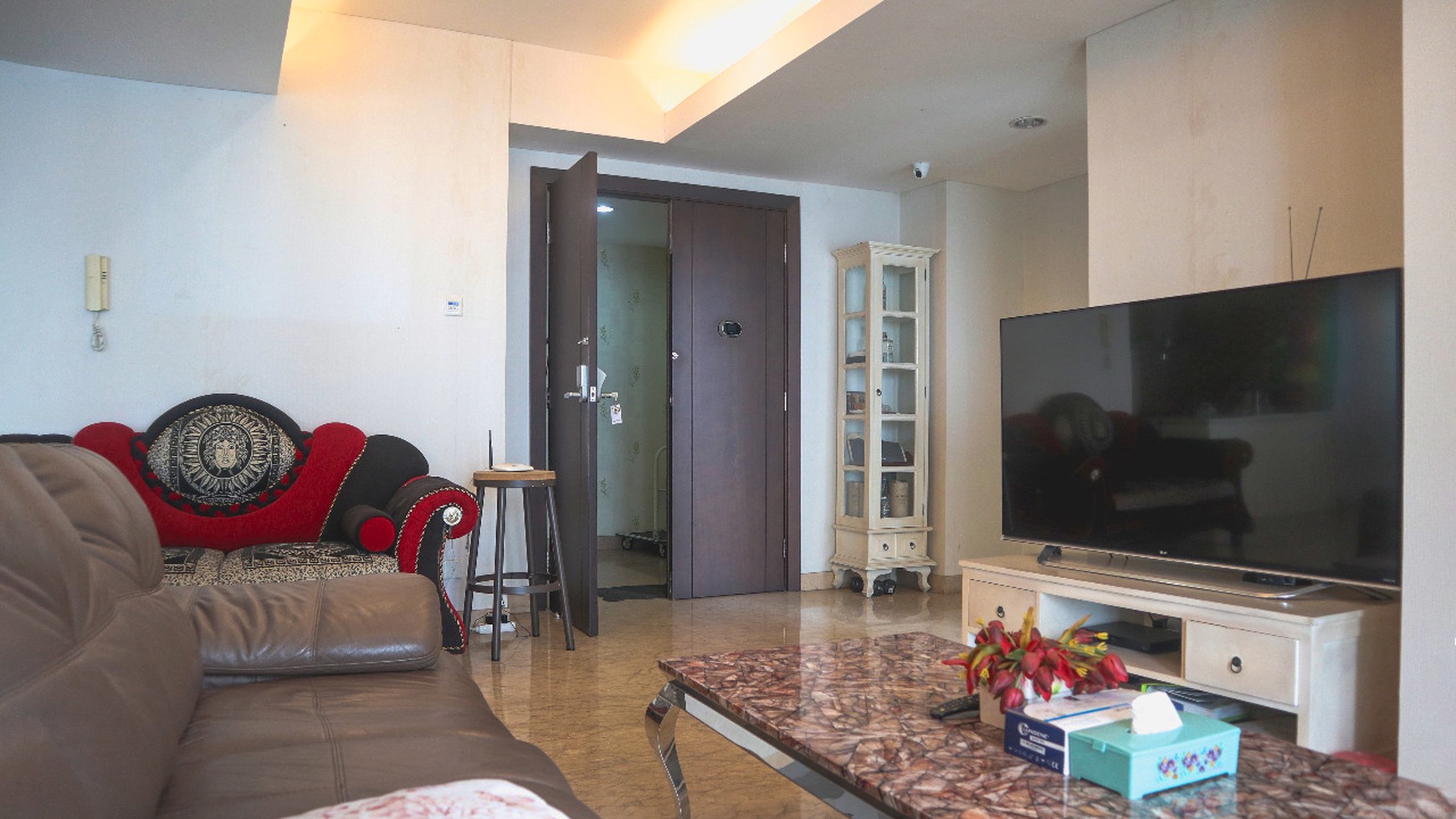 Dijual Apartment 3 bedroom di Royale Springhill , Kemayoran, Jakarta Pusat