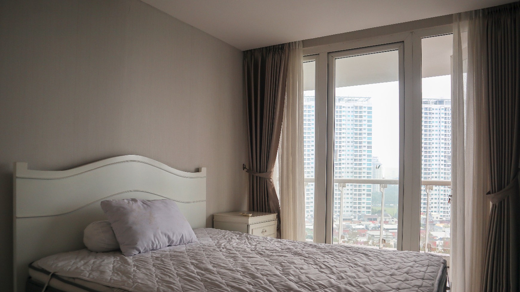 Dijual Apartment 3 bedroom di Royale Springhill , Kemayoran, Jakarta Pusat