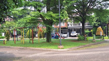 Rumah di Raffles Hills Cibubur