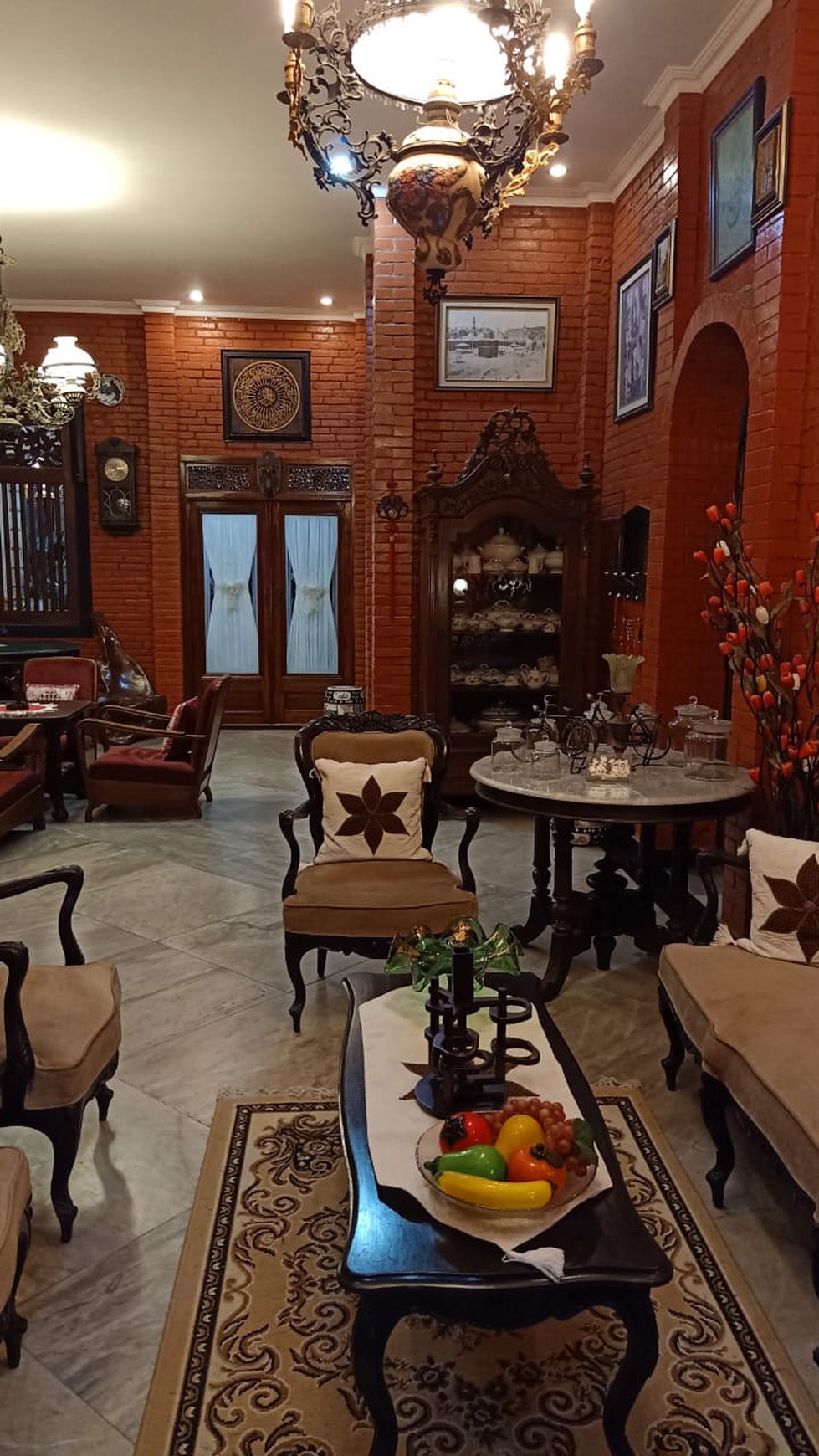 Rumah Klasik dengan aksen Jawa di Godean Yogyakarta