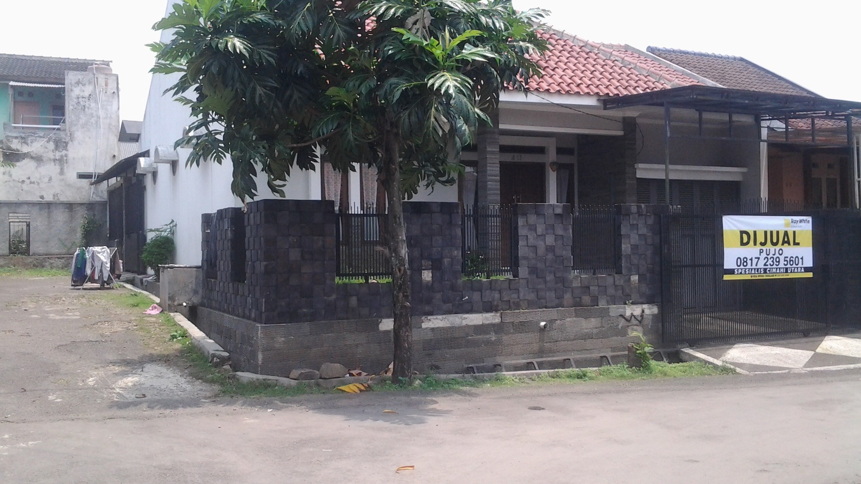 RUMAH KOMPLEK ..BONUS PAVILIUN..HARGA BERSAHABAT..CIMAHI