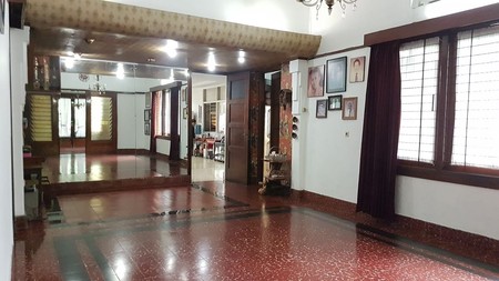 Dijual Rumah Dekat Gedung Sate di Kota Bandung