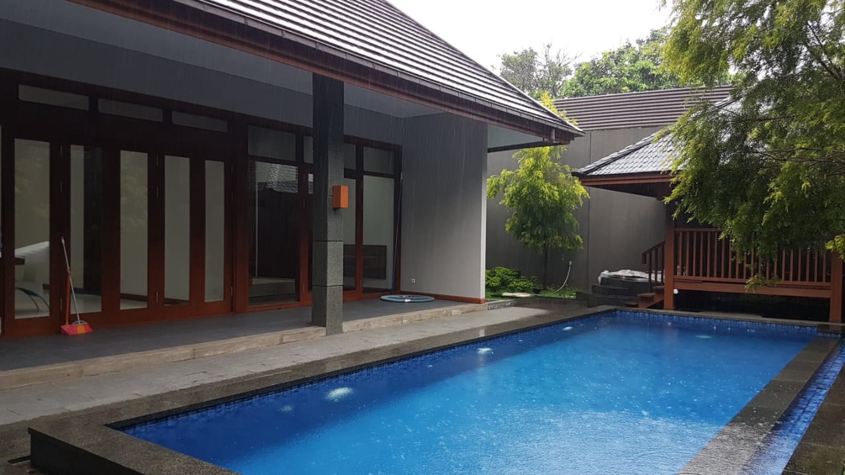 Dijual Rumah Sayap Ciumbuleuit, Cocok untuk Expatriat, di Kota Bandung