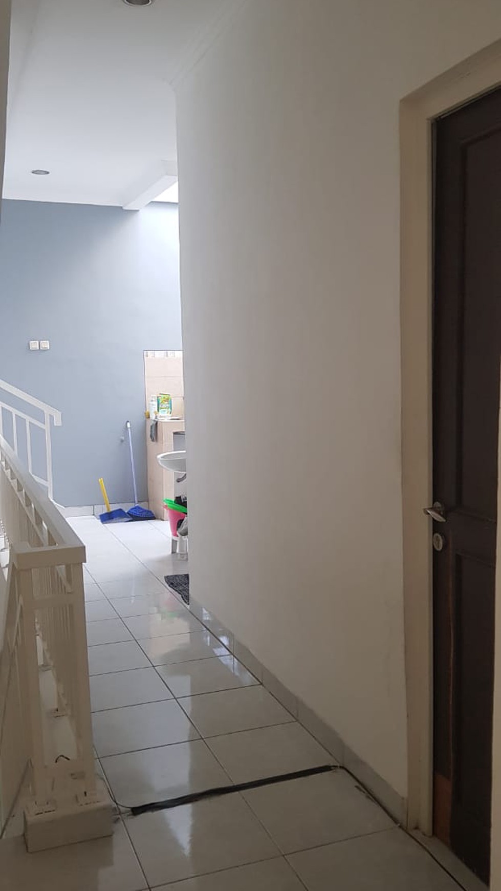 Turun Harga!!! Ruko 2,5 lantai - Full renovasi - bangunan kuat