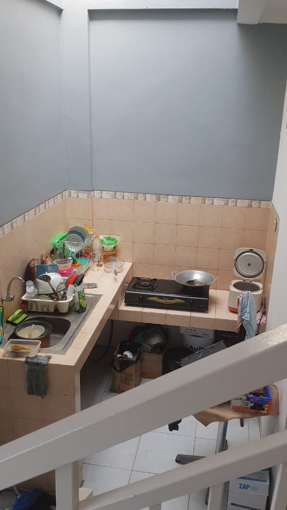 Turun Harga!!! Ruko 2,5 lantai - Full renovasi - bangunan kuat