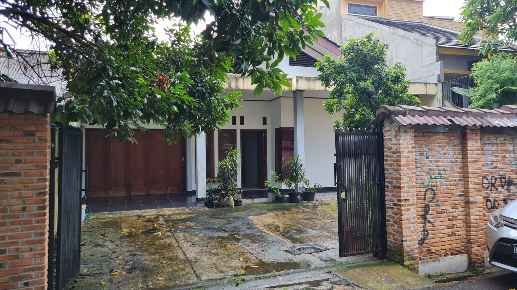 RUMAH DIJUAL JALAN MAMPANG PRAPATAN JAKARTA SELATAN