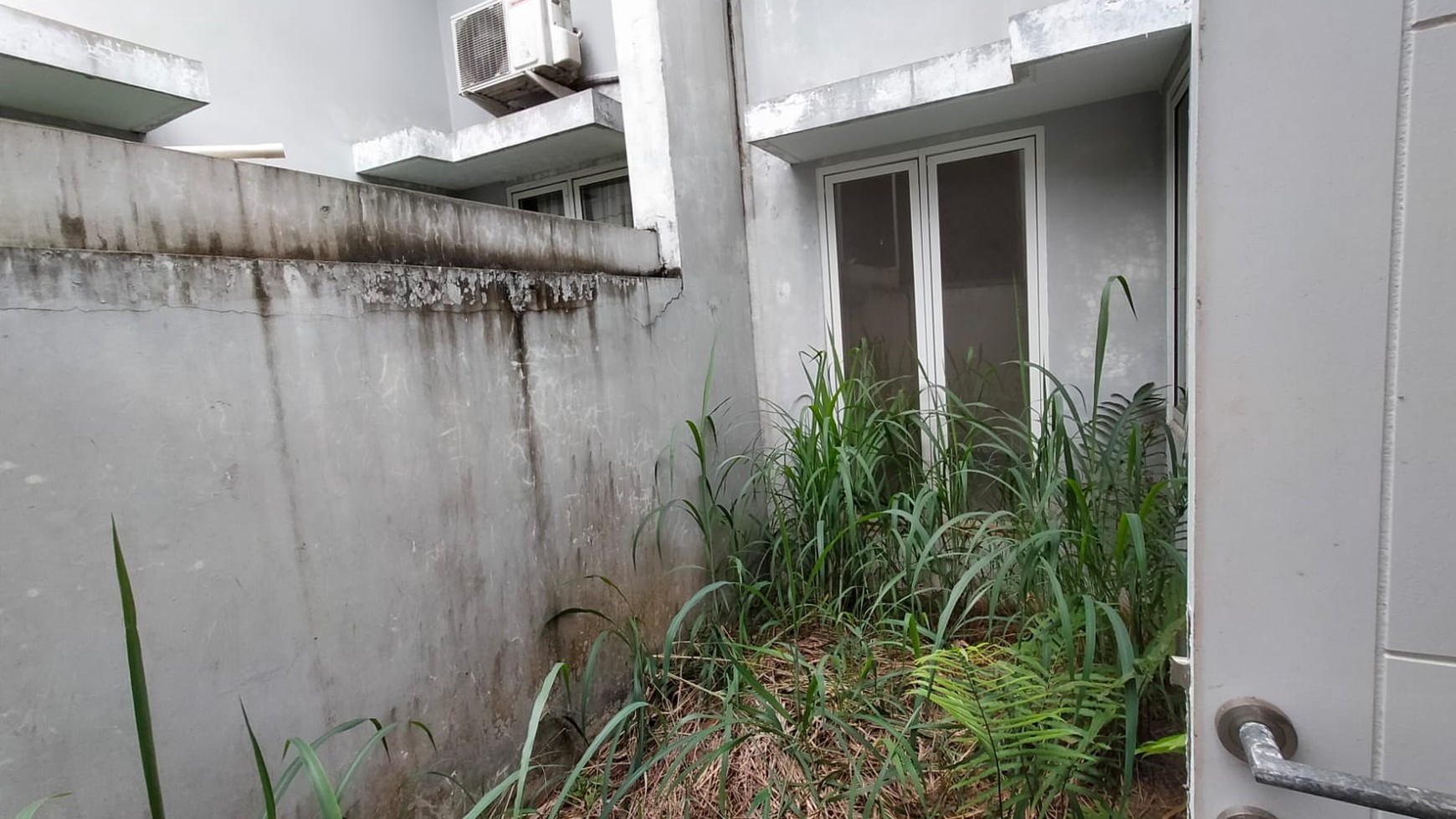 Rumah dalam cluster, bebas banjir di Serpong