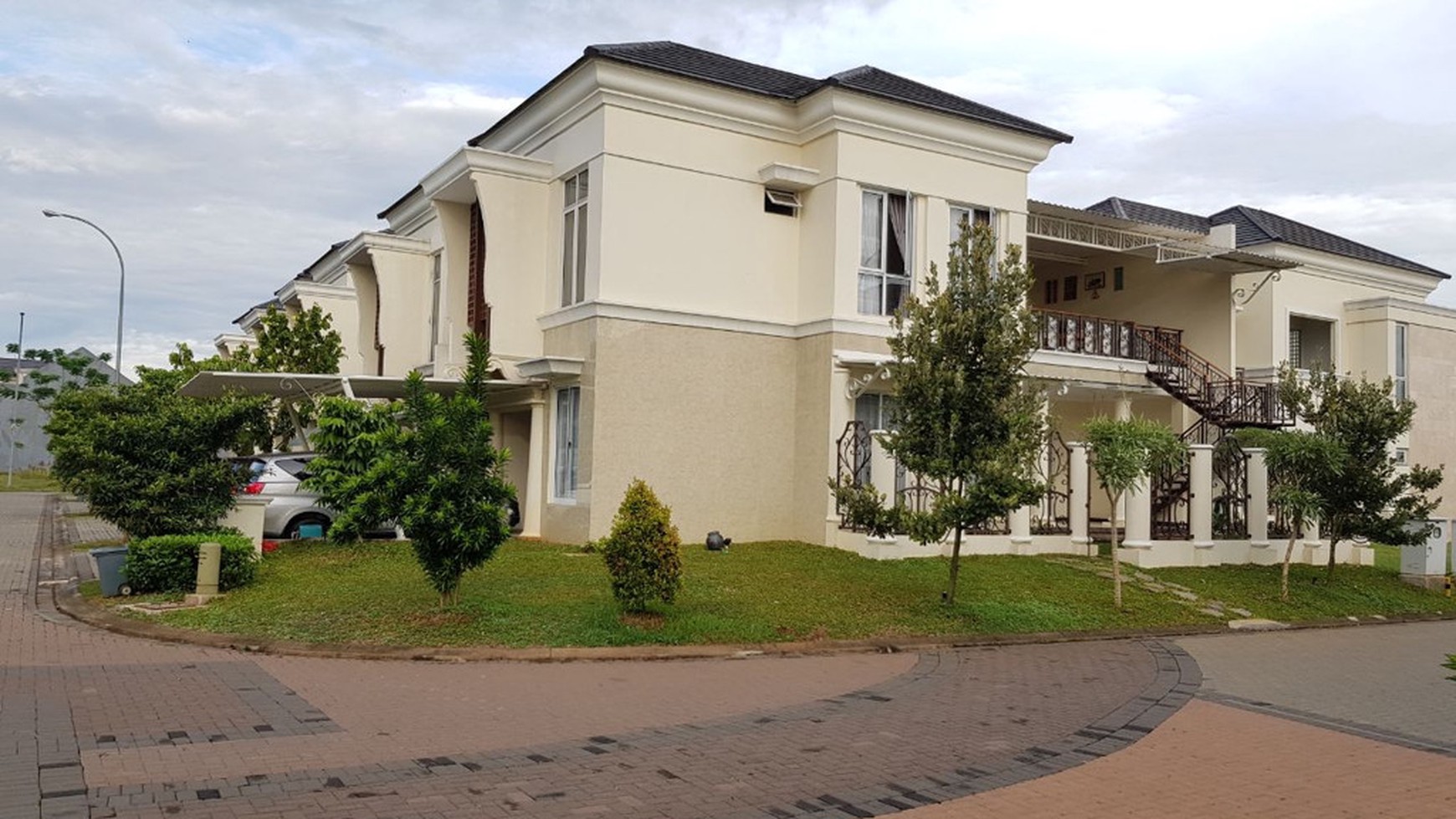 RUMAH CNTIK MODERN DIJUAL DI GREENWICH BSD