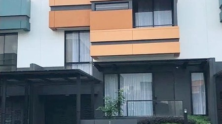 Turun Harga Rumah Full Furnished Split level di Mozart, Symphonia Gading Serpong