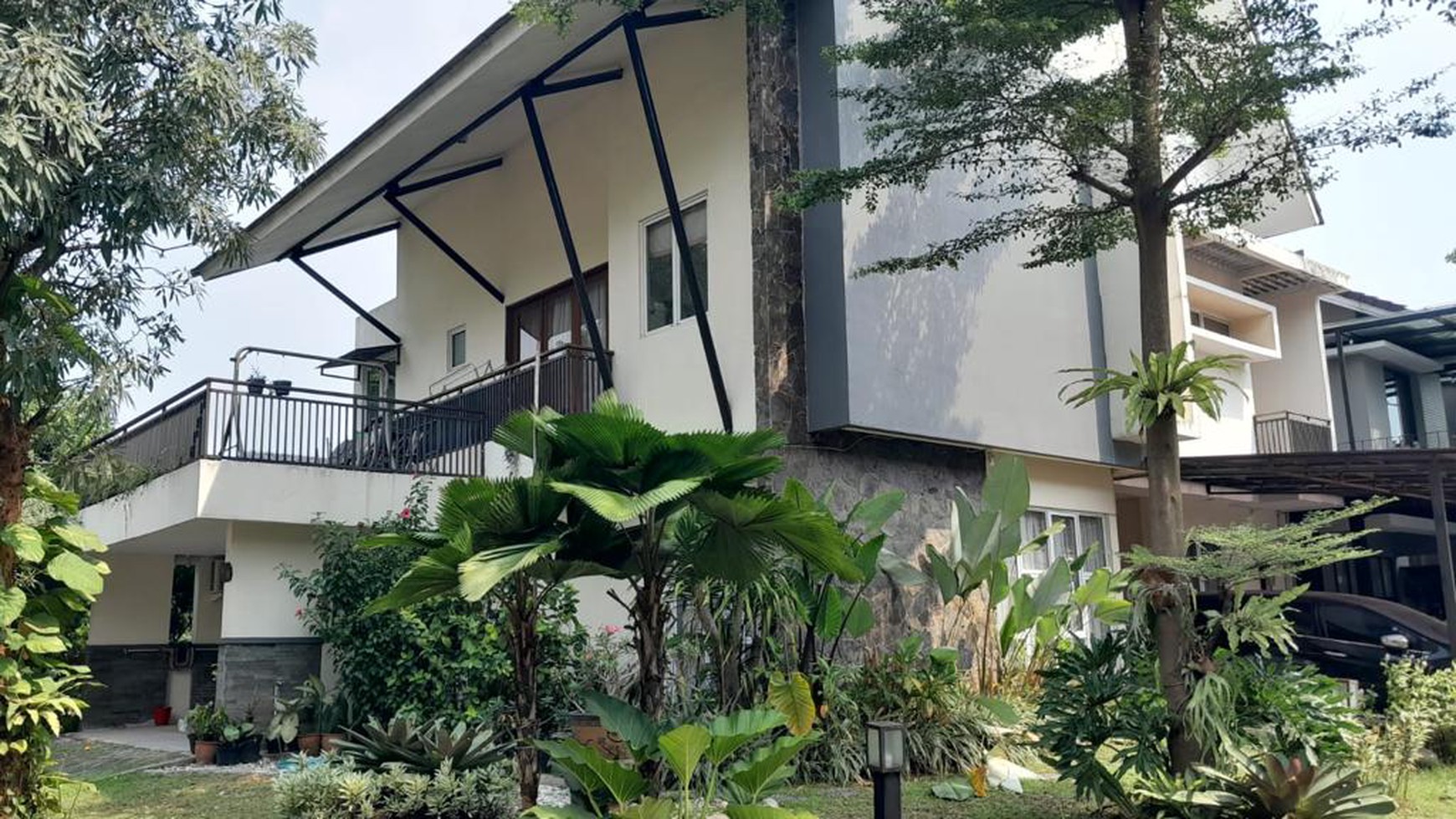 Rumah Bagus Di Cluster Sevilla BSD Tangerang Selatan