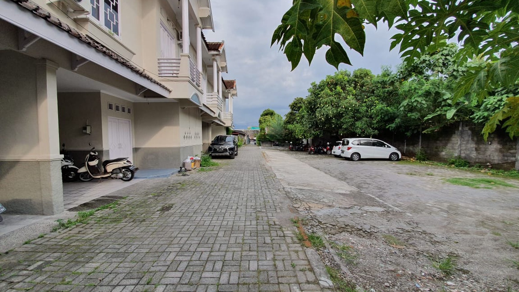 Tanah Bonus Rumah Cocok Untuk Usaha Lokasi di Condong Catur 