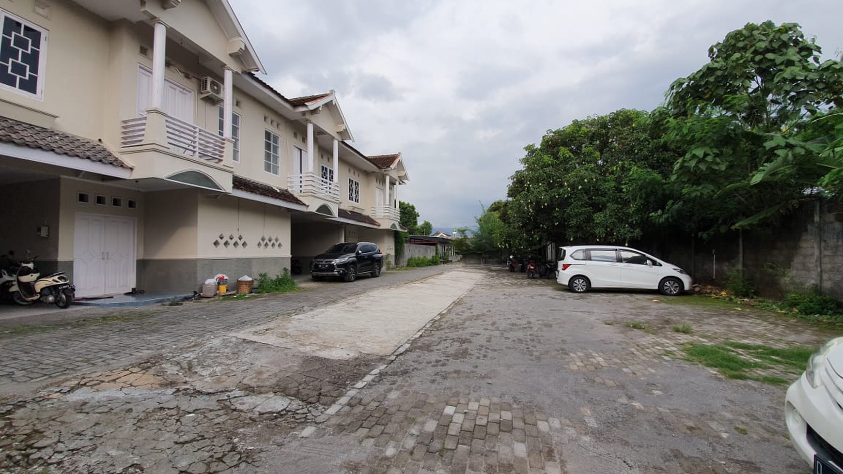 Tanah Bonus Rumah Cocok Untuk Usaha Lokasi di Condong Catur 