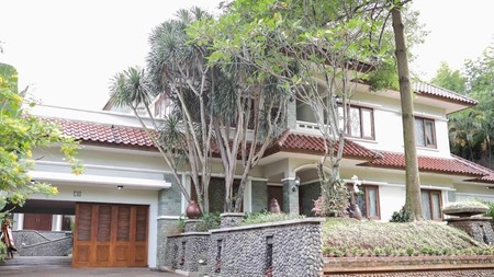 Villa style house inside townhouse Jakarta