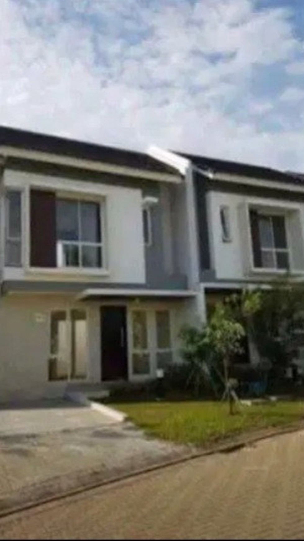 DIJUAL RUMAH CANTIK DI ROYAL BLOSSOM THE GREEN BSD CITY