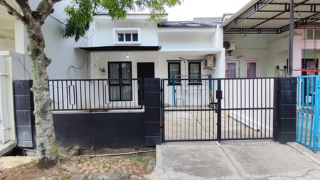 Flash Sale. Rumah Kencana Loka, BSD